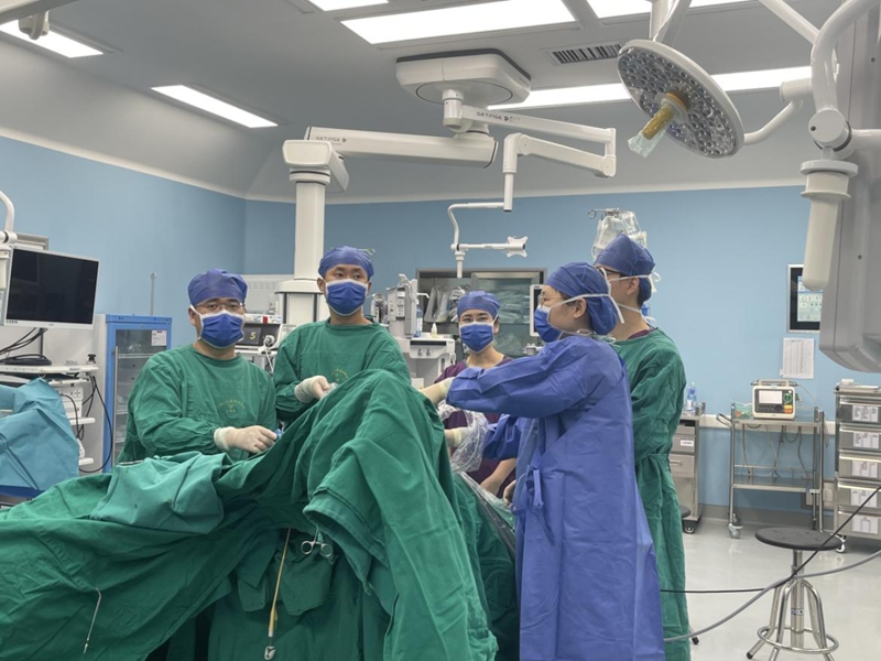 老虎机app
（自治区人民医院东院）多学科联合救治七旬患者