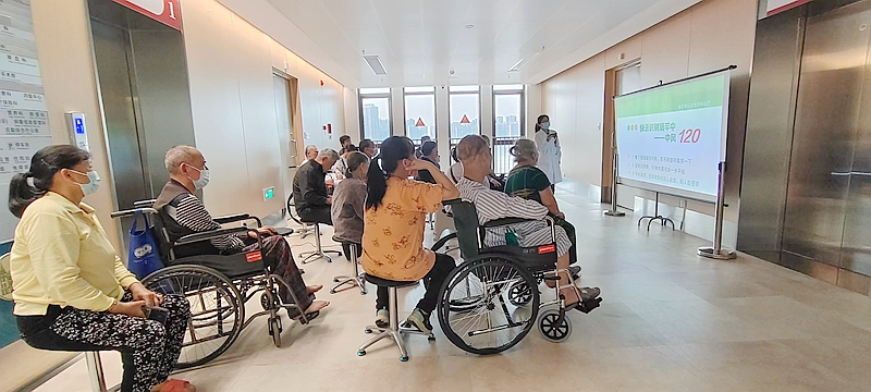 老虎机app
开展心脑血管疾病患教会