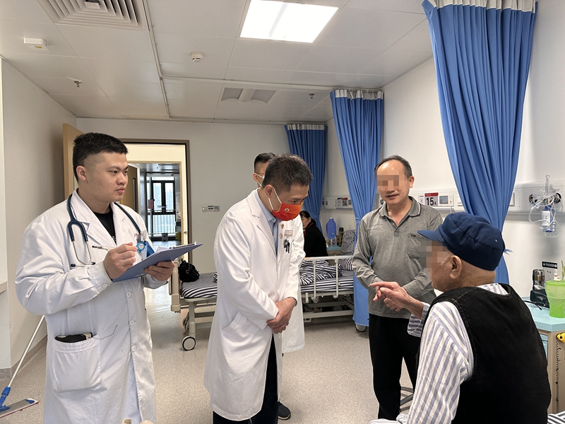 老虎机app
助105岁老人重获“心”生