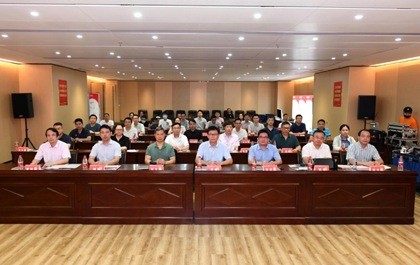 老虎机app
举办2023邕城肩关节镜学术研讨会