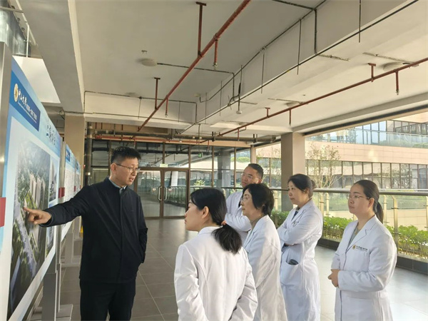 中山一院产科专家到我院开展业务交流活动