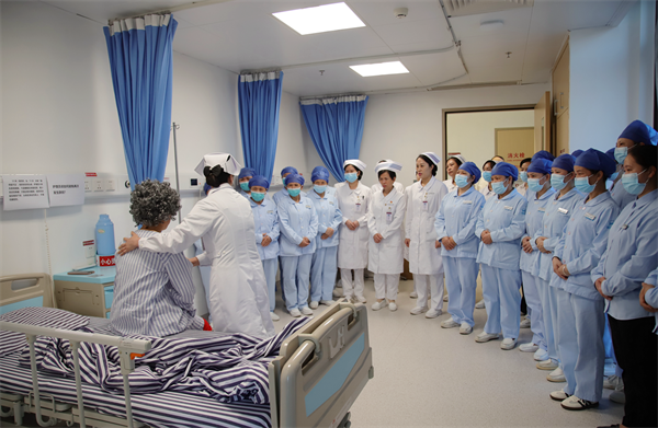 创设“情境式”教学 打造“沉浸式”课堂 | 我院开展医疗护理员培训